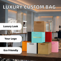 Sac de shopping en carton de luxe avec logo personnalisé, poignée en ruban, laminage, recyclable, emballage cadeau en kraft pour boutique de détail, épicerie