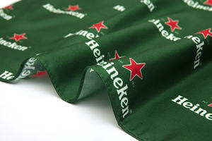 مناديل وشاحات مربعة من البوليستر بتصميم مخصص وشعار خاص بكميات طلب منخفضة، مطبوعة بتقنية الصباغة بالتسامي للعلامات التجارية الترويجية - Product Image 2