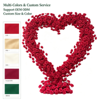 Arche florale artificielle en forme de cœur avec roses rouges, base en tissu, cadre floral pour la décoration de fond de cérémonie de mariage ou de fête