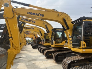 Moteur et boîte de vitesses d'excavatrice Komatsu PC160 de 16 tonnes, modèle 2023, utilisés pour la construction, équipement japonais d'occasion, testé et inspecté. - Product Image 4