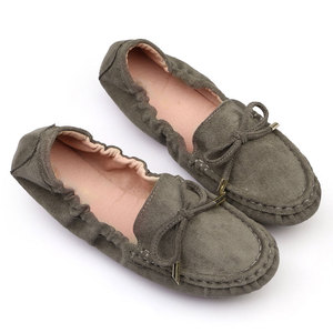 Chaussons en daim chauds d'hiver de grande taille personnalisés Xinzirain, mocassins plats à enfiler, mules pour femmes - Product Image 1