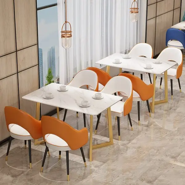 의자를 가진 대중음식점을 위한 나무로 되는 대리석 최고 대중음식점 테이블 그리고 의자 목제 백색 식당 가구 테이블 세트 4 6 8 의자