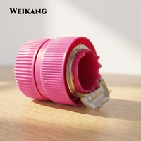 Bouchon de bouteille shaker en plastique PP de qualité alimentaire, avec logo personnalisé, couleur personnalisable, double couche, pour stockage de poudre, avec bouchon à clapet pour compléments alimentaires et boissons