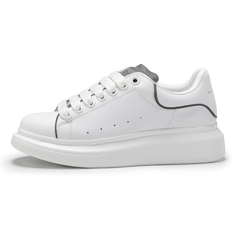 เส้นสีขาว