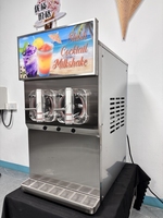 Machine à slush et milkshake électrique à prix de gros, machine industrielle pour la fabrication de boissons froides