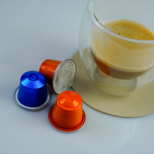 Capsules de café personnalisées en gros matériau en feuille d'aluminium de qualité alimentaire en film de couverture auto-adhésif tactile - Product Image 4