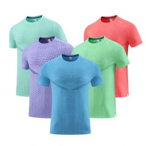T-shirt de course pour homme à manches courtes, col rond, séchage rapide, impression par sublimation, 100 % polyester, maille respirante, couleur personnalisée - Product Image 1