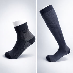 Calcetines Deportivos Funcionales para Hombre con Tecnología Patentada de Colocación de Fibra, Antideslizantes, para la Vida Diaria - Product Image 1