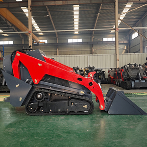 Minicargadora V1000 de Fábrica <span class=keywords><strong>China</strong></span> con Cargador Frontal, Bomba HANSA, Motor Diésel de Alta Eficiencia para Movimiento de Pacas de Heno y Postes de Cercas - Product Image 3