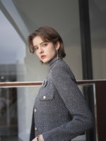 Vestes en tweed classiques élégantes ODM OEM pour femmes, vêtements de bureau et de tous les jours, design à boutons et fleurs sur le devant, costume et blazer de bureau