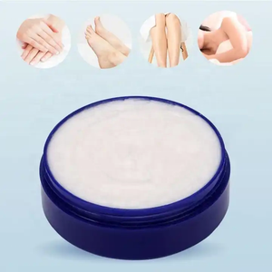 Crème anti-sécheresse pour les <span class=keywords><strong>pieds</strong></span> Crème réparatrice pour les <span class=keywords><strong>pieds</strong></span> Oem Odm Crème hydratante pour les soins de la peau Crème réparatrice pour les <span class=keywords><strong>pieds</strong></span> Produits pour les <span class=keywords><strong>pieds</strong></span> - Product Image 5