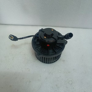 Motor de Calefacción Hyundai 11N6-90700 Sin Escobillas para Excavadora, Pieza de Repuesto para Aire Acondicionado - Product Image 1