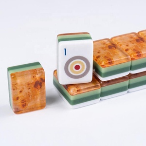 Jeu de tuiles de mahjong américain gravées en acrylique 160 pièces, 4 couches, motif bois personnalisé, pour divertissement familial et jeux de voyage – Édition américaine - Product Image 5