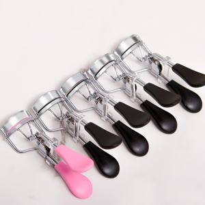 Recourbe-cils classique en acier inoxydable de couleur or rose argenté avec logo personnalisé Pinky Leem, recourbe-cils durable et naturel - Product Image 1