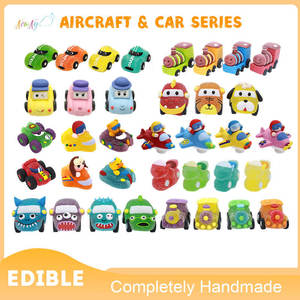 Lot de 2 décorations 3D pour gâteau d'anniversaire en forme d'avion <span class=keywords><strong>pilote</strong></span> en guimauve comestible, en gros du fabricant - Product Image 2