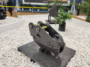 Nouveau produit 2026 LOVOL Mini-excavatrice sur chenilles de 1,8 tonne avec chenilles en caoutchouc, petite pelle excavatrice FR18E2-u - Product Image 3