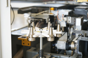 Sistema de Perforación de Paneles de 6 Caras Totalmente Automático ET6T con Carga y Clasificación Automática para Fabricación de Muebles - Product Image 5