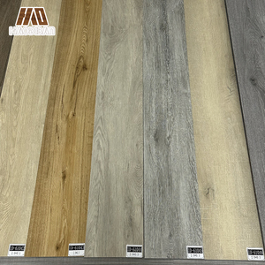 Facile à installer <span class=keywords><strong>Tapis</strong></span> <span class=keywords><strong>de</strong></span> sol en PVC LVT 2mm 3mm résistant aux rayures qui ressemble à du <span class=keywords><strong>bois</strong></span> Planche en vinyle <span class=keywords><strong>de</strong></span> luxe gris cendré - Product Image 1