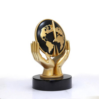 Trophées en résine personnalisables au design créatif - Souvenirs de football gravés durables pour les cadeaux de salons professionnels