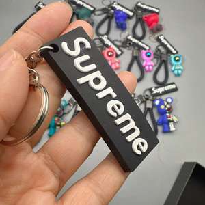 Porte-clés créatif Ours Caméléon, Ours Violent, Pendentif de clé pour couple, Pendentif de sac à dos en silicone imprimé UV, Vente en gros - Product Image 6