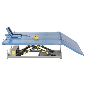 Plateforme élévatrice hydraulique FERVI pour motos et quads, électro-hydraulique, capacité 600 kg, plateforme 1800x1200 mm - Product Image 1