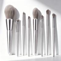 Ensemble de 8 pinceaux de maquillage en nylon de qualité supérieure avec sac, tube en aluminium argenté, kit d'outils cosmétiques pour le fond de teint