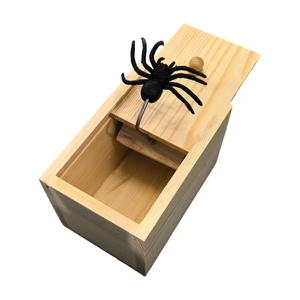 Novità Divertente: Scatola Scherzo Ragno in Legno di Alta Qualità - Gadget Creativo per Bambini e Adulti - Product Image 2