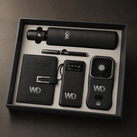 Ensemble Cadeau d'Affaires 4-en-1 : Souris Sans Fil, Batterie Externe, Porte-clés, Stylo Métallique – Personnalisation de Logo, Vente en Gros pour Entreprises et Bureaux