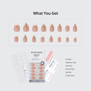 Kit de Uñas Postizas Francesas con Diseño 3D Dorado para Navidad, con Pegamento, Uñas Postizas de Gel Suave, Reutilizables, Forma Almendrada Corta, 32 Piezas - Product Image 6