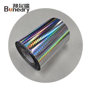 Lámina para Estampado en Caliente Bonedry 94 para Señuelos de Pesca, 64 cm x 120 m, Rayas Diagonales Plateadas, Alta Adhesión - Product Image 1