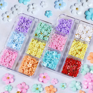 Exquisitas <span class=keywords><strong>flores</strong></span> <span class=keywords><strong>de</strong></span> cinco pétalos, 6 rejillas en caja <span class=keywords><strong>de</strong></span> tamaño mixto, <span class=keywords><strong>resina</strong></span>, flor <span class=keywords><strong>para</strong></span> <span class=keywords><strong>uñas</strong></span>, joyería artística - Product Image 3