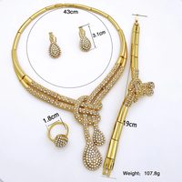 Parures de bijoux pour femmes couleur or de Dubaï, design classique, collier, boucles d'oreilles, bracelet, bague, vente en gros, usine d'origine chinoise