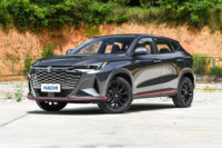 Changan X5 PLUS 1.5T Voitures d'occasion Neuves Essence 5 portes 5 places SUV Haute Vitesse Conduite à Gauche Véhicule à Carburant Modèle 2025 Euro VI