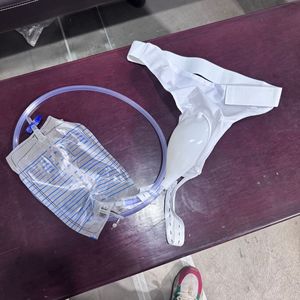 Bolsas de recolección de orina de plástico en varios estilos para hombres y mujeres, transpirables y a prueba de humedad, diseñadas para evitar fugas laterales. - Product Image 4