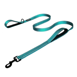 Correas reflectantes de doble cara de alta resistencia, correa de perro con doble asa de 6 pies para perros grandes y medianos, seguridad nocturna - Product Image 4