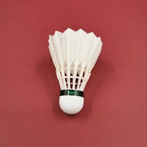 Volant de <span class=keywords><strong>badminton</strong></span> 3-en-1 en plumes de canard durables et redressées, stable et très demandé, pour le sport, à prix abordable - Product Image 6
