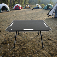 Table basse de camping en plein air au design moderne, légère avec trous de suspension durables, facile à transporter, prix d'usine