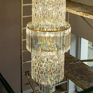 Lámpara de araña de lujo moderna K9 de acero inoxidable para el vestíbulo del hotel, iluminación colgante de cristal de <span class=keywords><strong>techo</strong></span> alto - Product Image 3