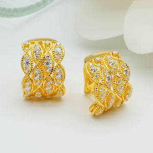 Impresionantes Pendientes de Oro Sólido de 9K/14K/18K con Textura Ondulada de 1.176ct, Banda de Diamantes con Micro-Pavé para Joyería de Lujo Diaria - Product Image 1