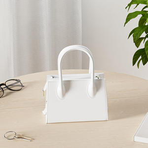 Nuevo Bolso de Moda para Mujer, Duradero y Ligero, Textura Exclusiva, Casual, Fácil de Combinar, de un Solo Hombro, de Fieltro de Poliéster, con Cierre Abierto - Product Image 4