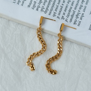 Boucles d'oreilles tendance en acier inoxydable plaqué or PVD avec zircon noir, design mode 2024, haute qualité, vente en gros - Product Image 3