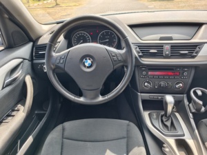 <span class=keywords><strong>BMW</strong></span> <span class=keywords><strong>X1</strong></span> <span class=keywords><strong>SDrive18i</strong></span> SUV 2012-2013, Vehículo Utilitario Deportivo de Lujo a Gasolina, Interior Oscuro, Volante a la Izquierda, Auto Usado en Venta - Product Image 4