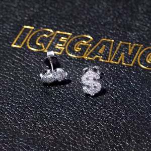 Boucles d'oreilles clous de luxe classiques en cuivre, entièrement ornées de strass, motif lettre dollar, tendance, unisexe, pour mariage et soirée - Product Image 5