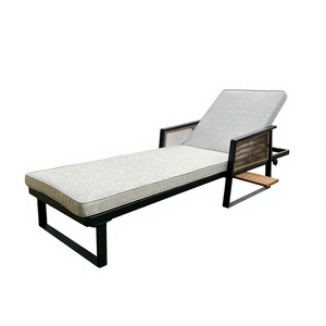 Chaise longue de luxe moderne en bois d'acacia et rotin, de haute qualité, pour un mobilier de jardin de style contemporain, directement de l'usine au Vietnam - Product Image 1