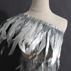 Coque metálico de 10-12 pulgadas, flecos de plumas, adorno de <span class=keywords><strong>gallo</strong></span> dorado y plateado para graduación y decoración de patio de Carnaval del Día de San Valentín - Product Image 2