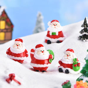 Adornos Navideños de Resina 3D, Pequeños y Encantadores, con Figuras de Árbol de Navidad, Muñeco de Nieve, Papá Noel y Copos de Nieve - Product Image 2