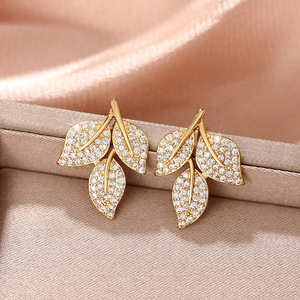 Orecchini a Perno a Forma di Foglia per Donne, Stile Floreale e Naturale, Accessori per Orecchie da Indossare Quotidianamente, per Outfit Casual e Regalo - Product Image 4