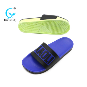 Sandalias de diseñador, zapatos deslizantes personalizados para hombre, zapatillas estampadas personalizadas, calzado deslizante - Product Image 2