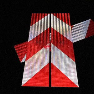 Reflector Prismático de Alta Intensidad Rojo y Blanco, Material Reflectante de Advertencia de Seguridad, Adhesivo Reflectante de Señalización Trasera para Camiones - Product Image 2