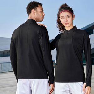 เสื้อยืดแขนยาวแบบคอตั้งครึ่งซิป น้ำหนัก 235 กรัม ผลิตตามแบบ OEM/ODM สำหรับผู้ชายและผู้หญิง ผลิตจากโพลีเอสเตอร์ 90% และสแปนเด็กซ์ 10% - Product Image 2
